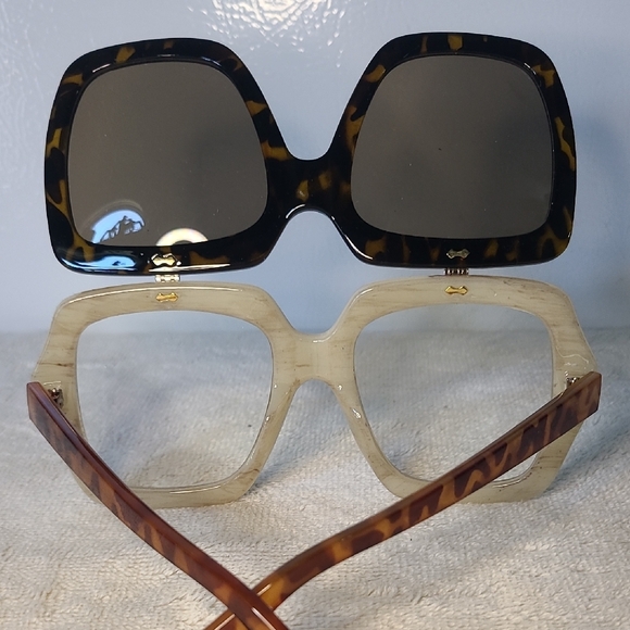 Tortoise Shell Square Sunglasses - Picture 3 of 5